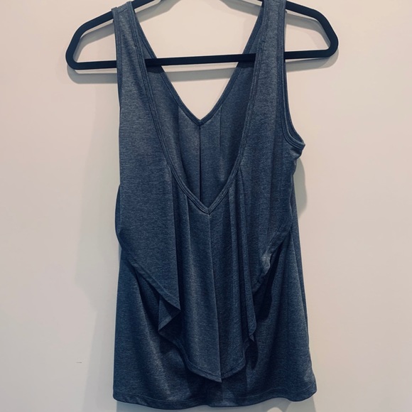🛍2/$25 Karma Athletics Yoga tank - Picture 1 of 3